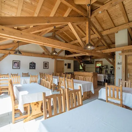 弗洛小屋酒店 *